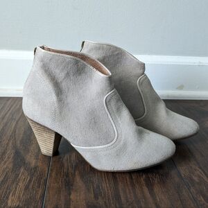 Canvas booties